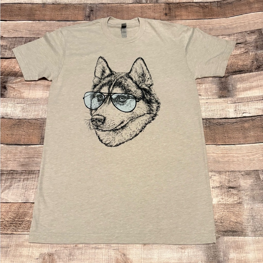 Stylish Gray Dog Graphic T-Shirt